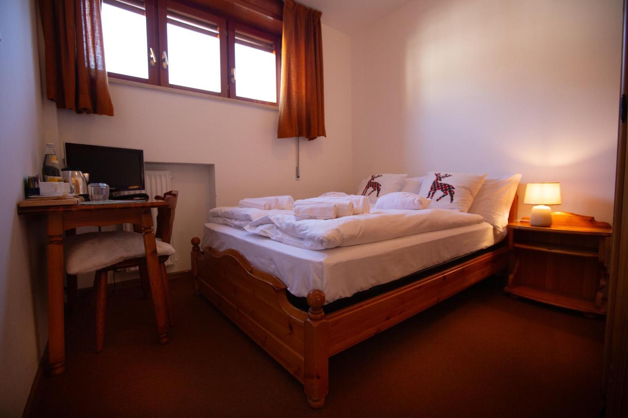 Bike & Bikers Hotel Restaurant Ampezzo Kültér fotó